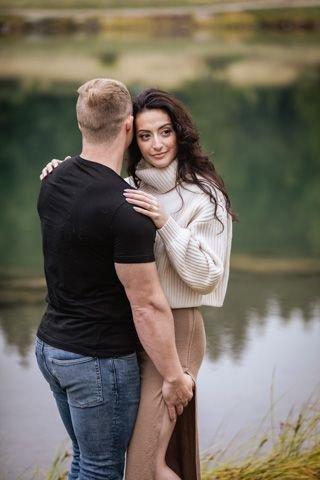 carousel-hero-element image-1